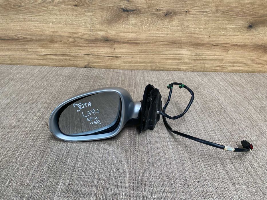 Lusterko boczne lewe Volkswagen Jetta 6pin w kolorze la7w