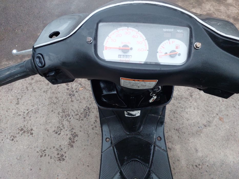 Скутер сузукі летс2