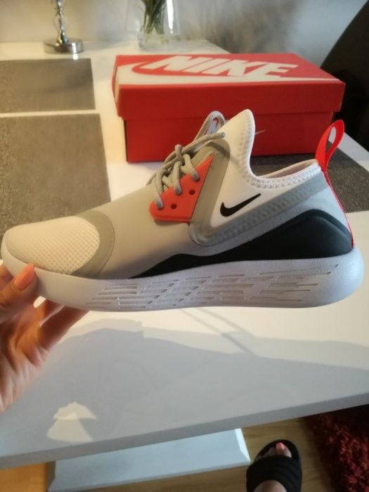 Nowe Buty Nike Lunarcharge