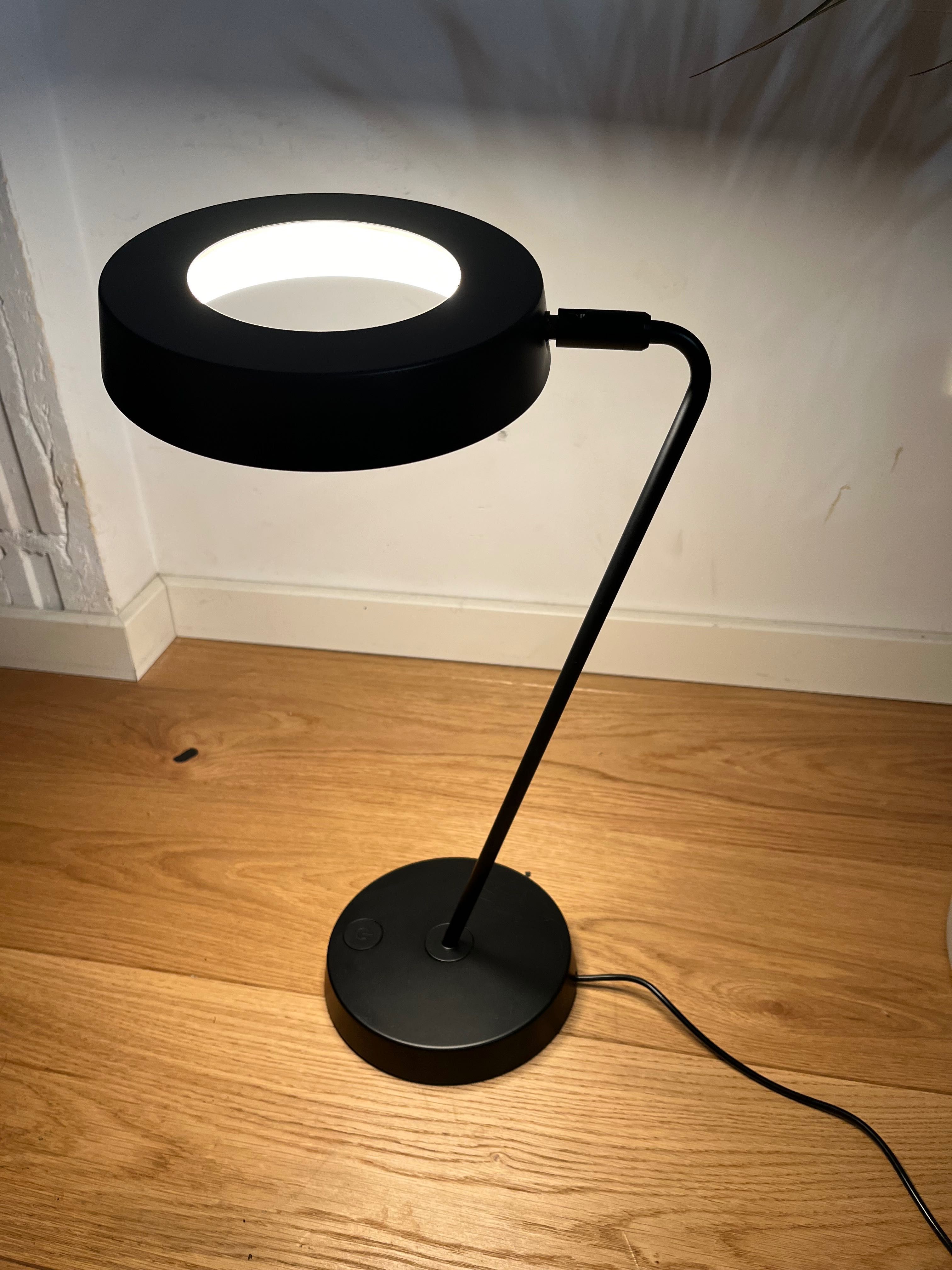 Lampa led Ikea Obegransad, regulacja światła