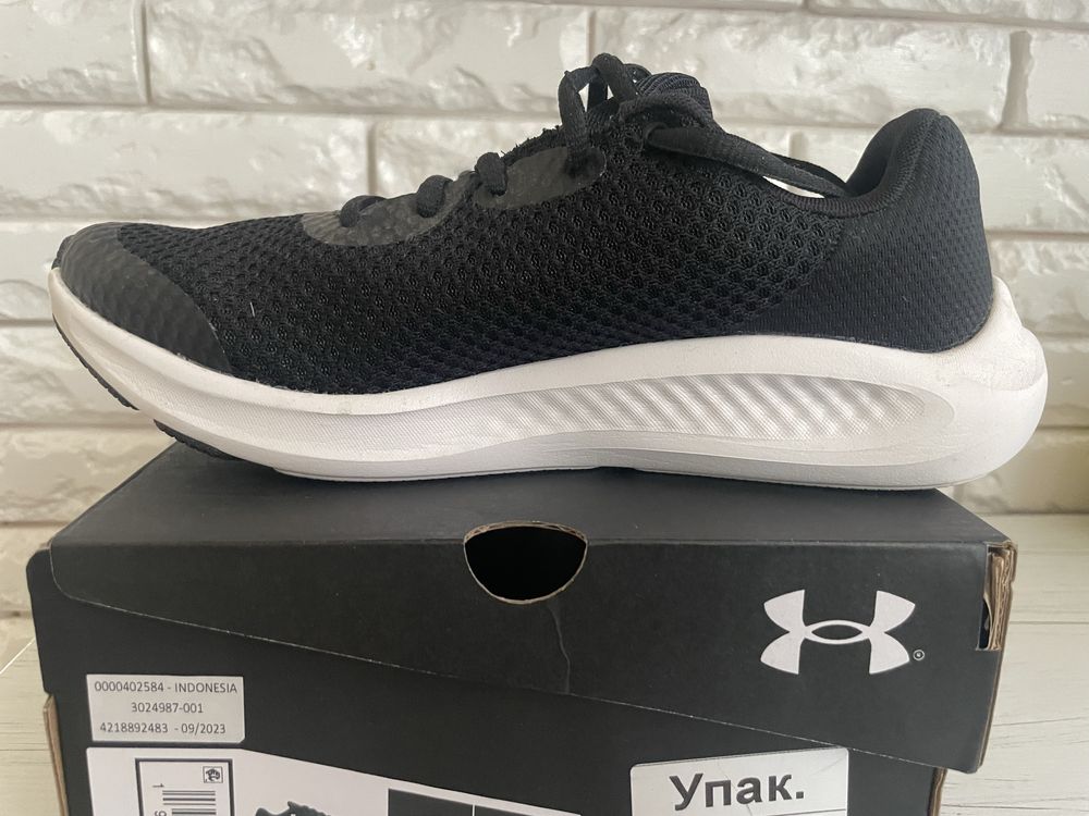 Кроссівки Under Armour