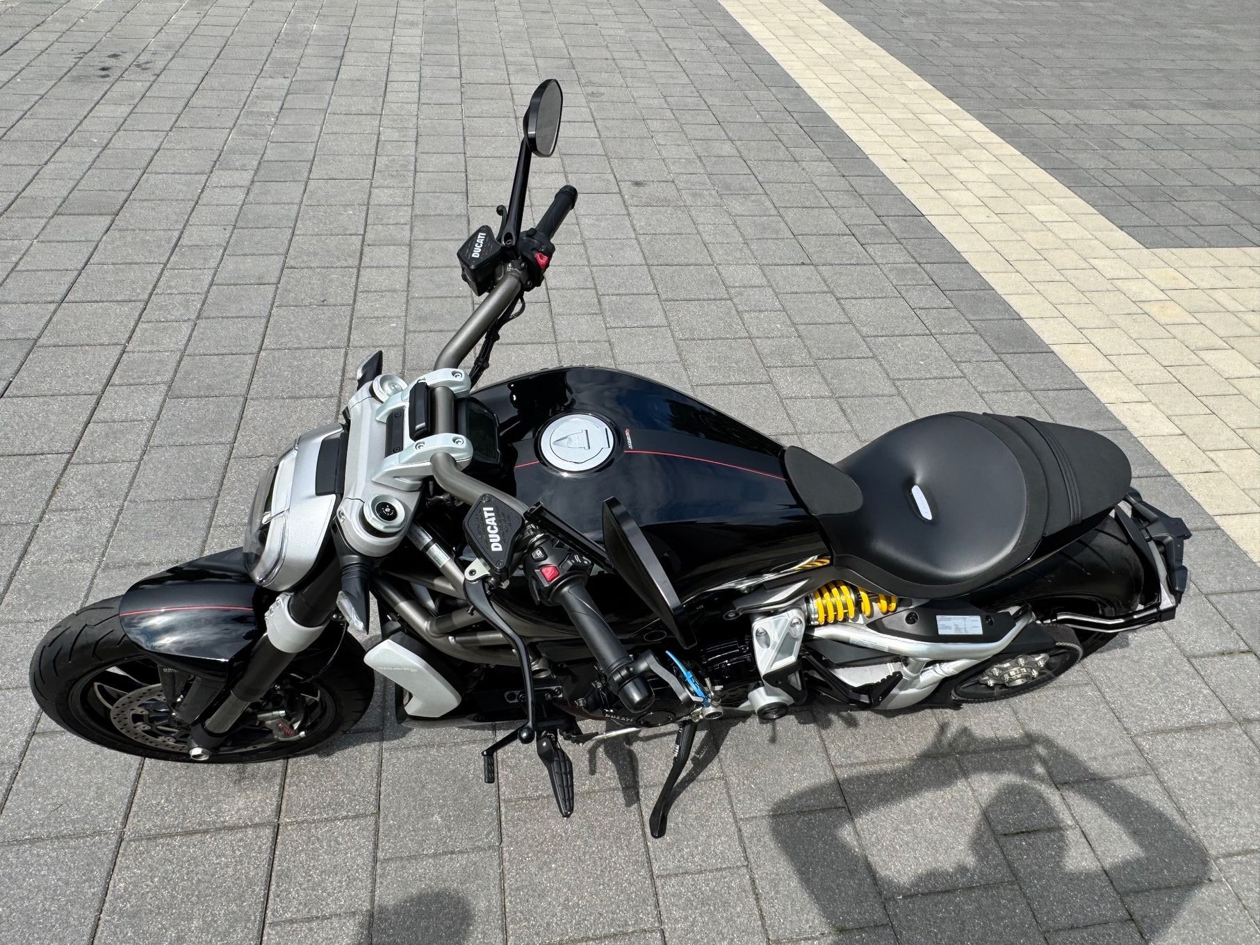 Ducati Diavel Niski przebieg