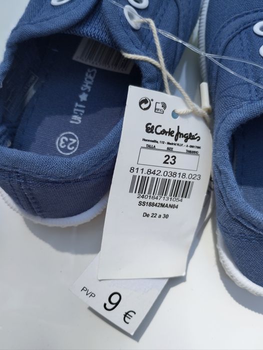 Sapatilhas Azuis Novas da Unit Shoes