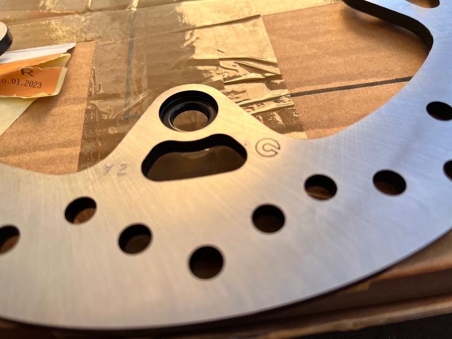 Tarcza hamulcowa  tylna BMW R 1250 R 1200  GS RT R RS