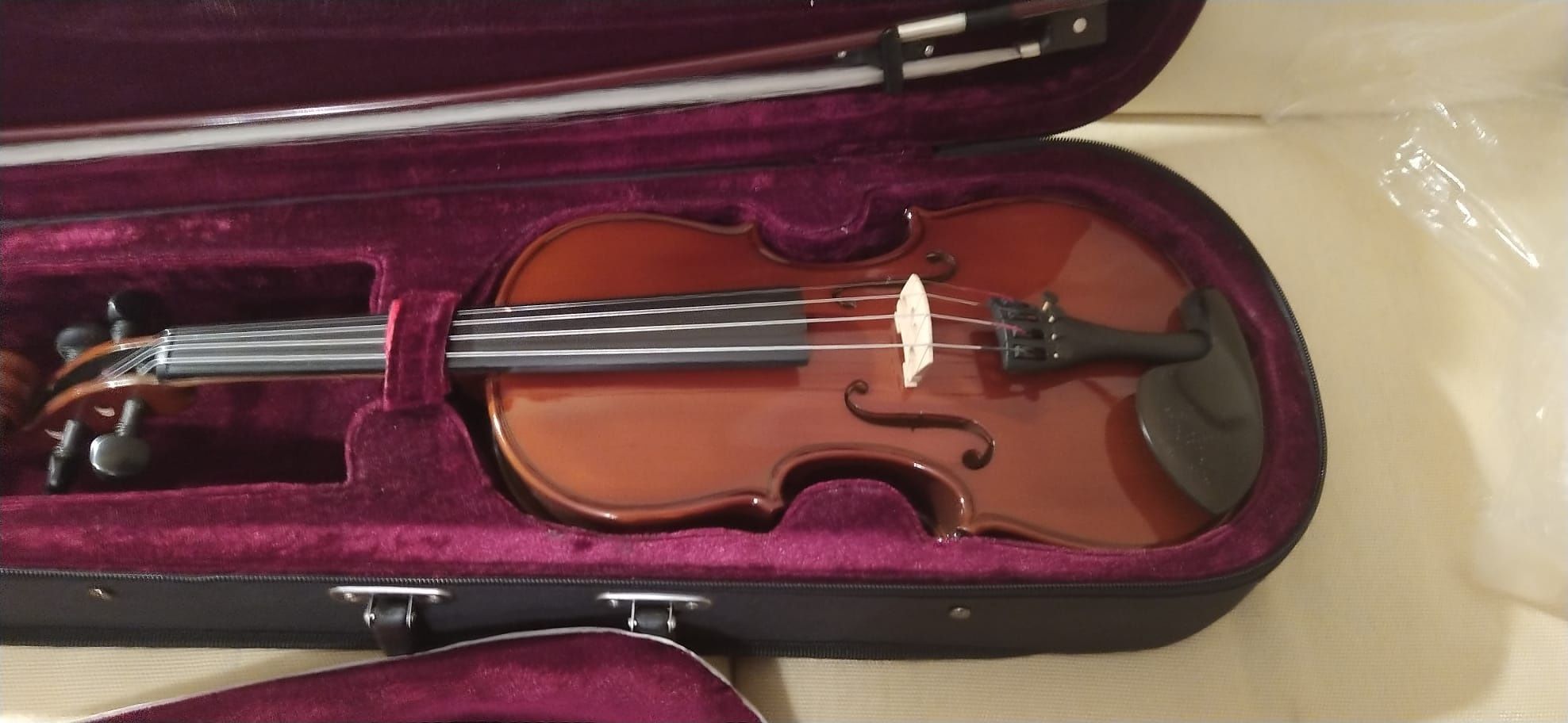 Violino NOVO de 1/2 marca Hoffner