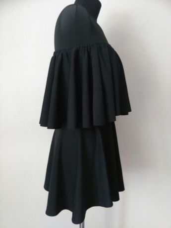 Śliczna sukienka czarna,rozmiar 36-38