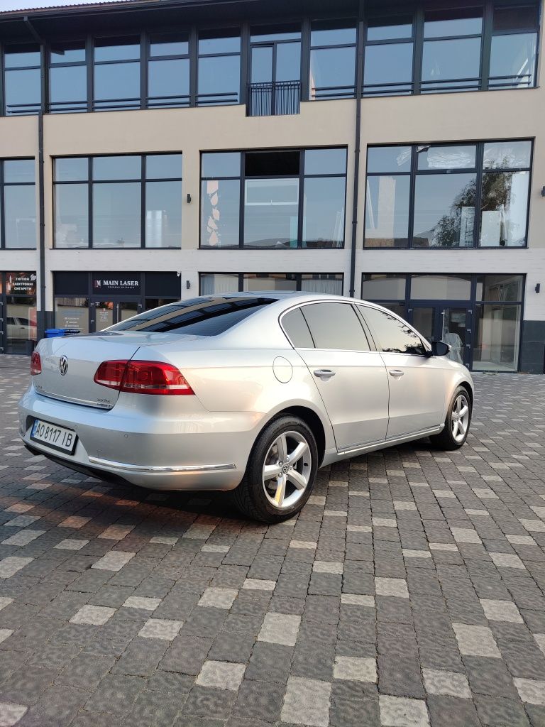 Продам Passat B7 2.0TDI Sedan 2012 Європа