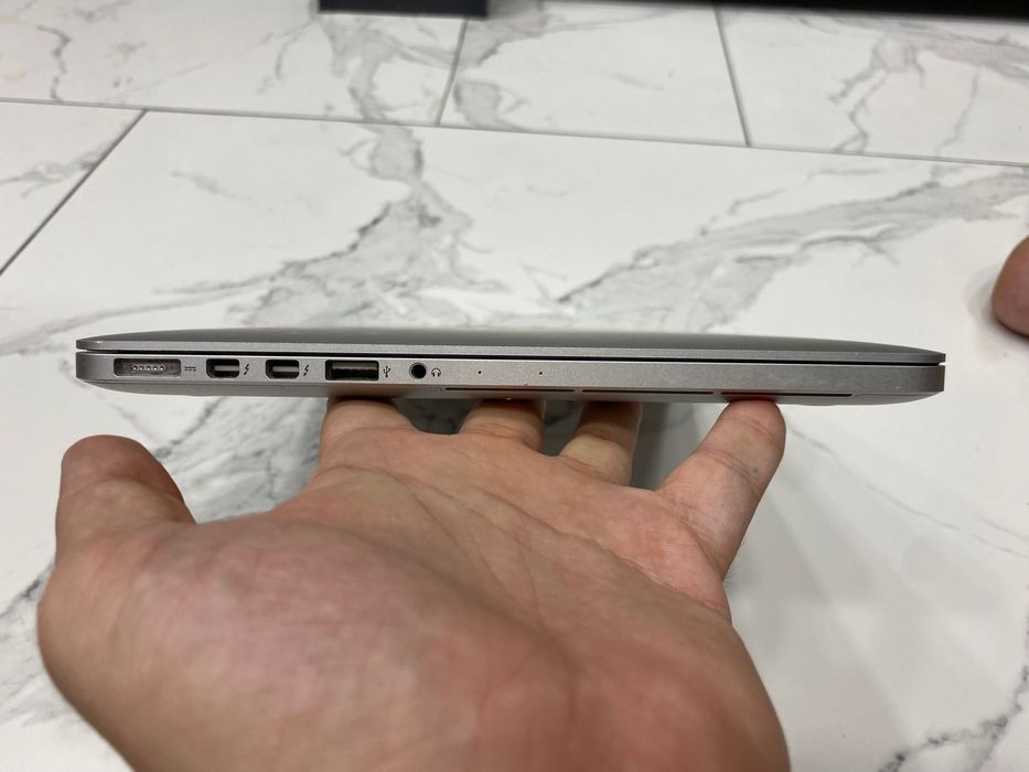 MacBook Pro 13" (A1502,  Early 2015)