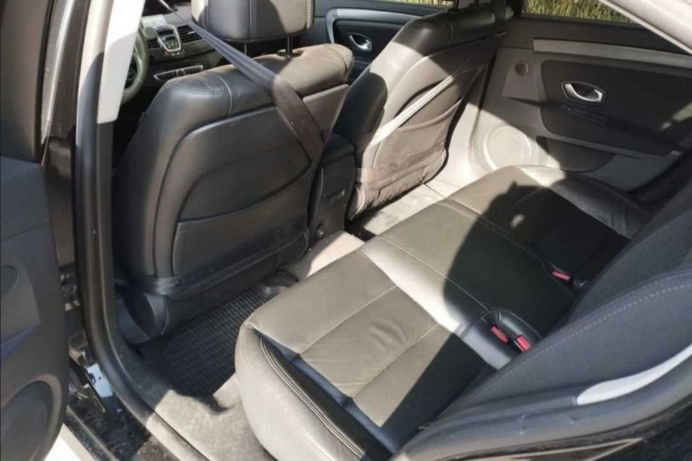 Renault Laguna lll 2008 1.5dci 6ст мех кожа чёрная на чёрном