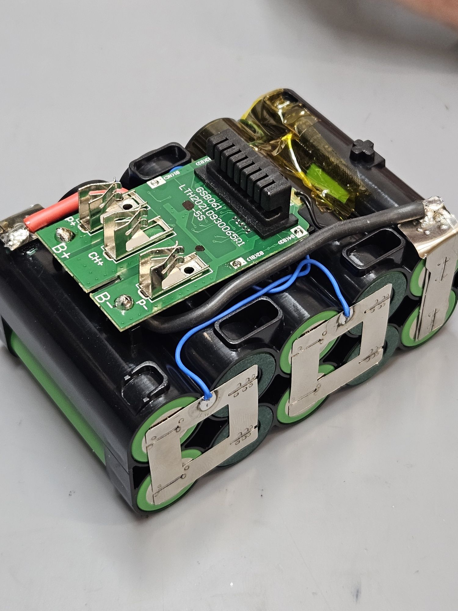 Regeneracja Baterii Elektronarzedzi i Rowerów. ZAPRASZAM!