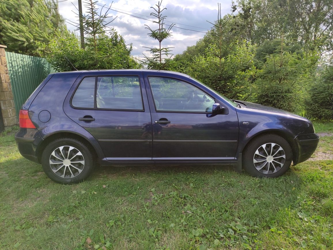 Volkswagen golf 4