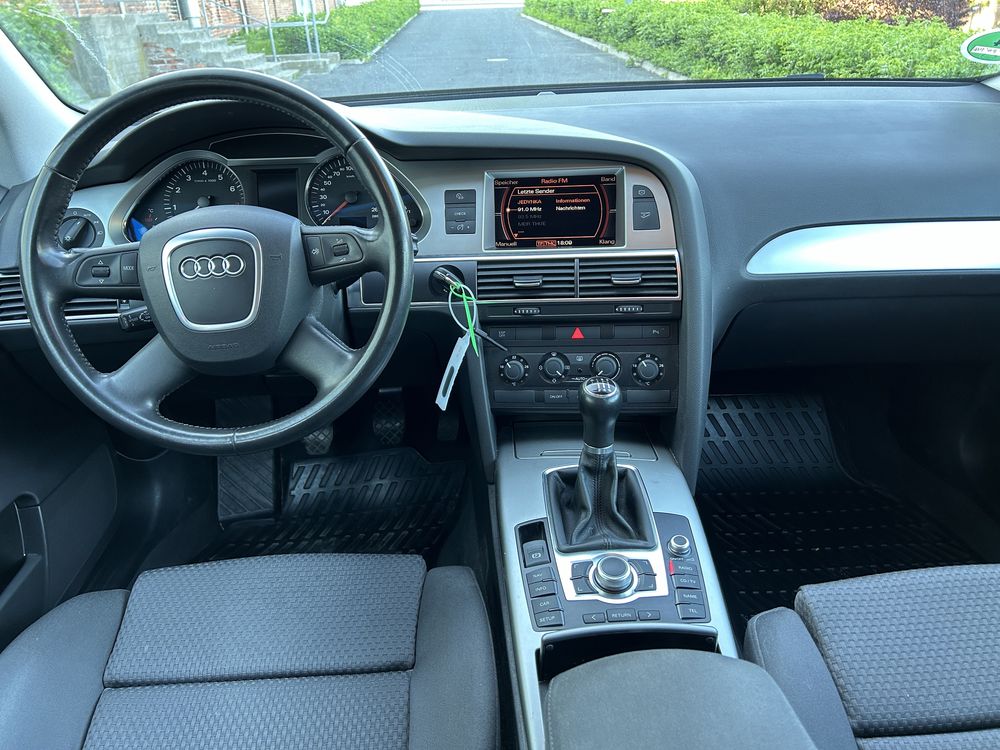 Audi A6 C6 2.4 manual kamera