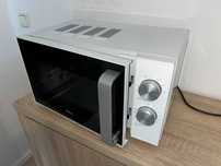 Kuchenka mikrofalowa Amica AMGF20M1W – używana 1 rok, 800 W