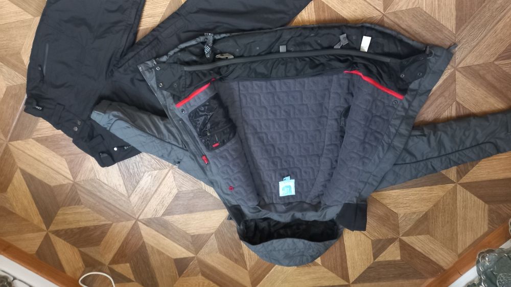 Лыжный   костюм на флисе  36р ,S,Burton