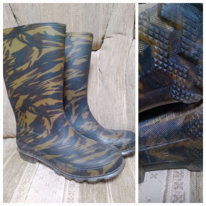 Сапоги резиновые 39 р.на узкую ногу