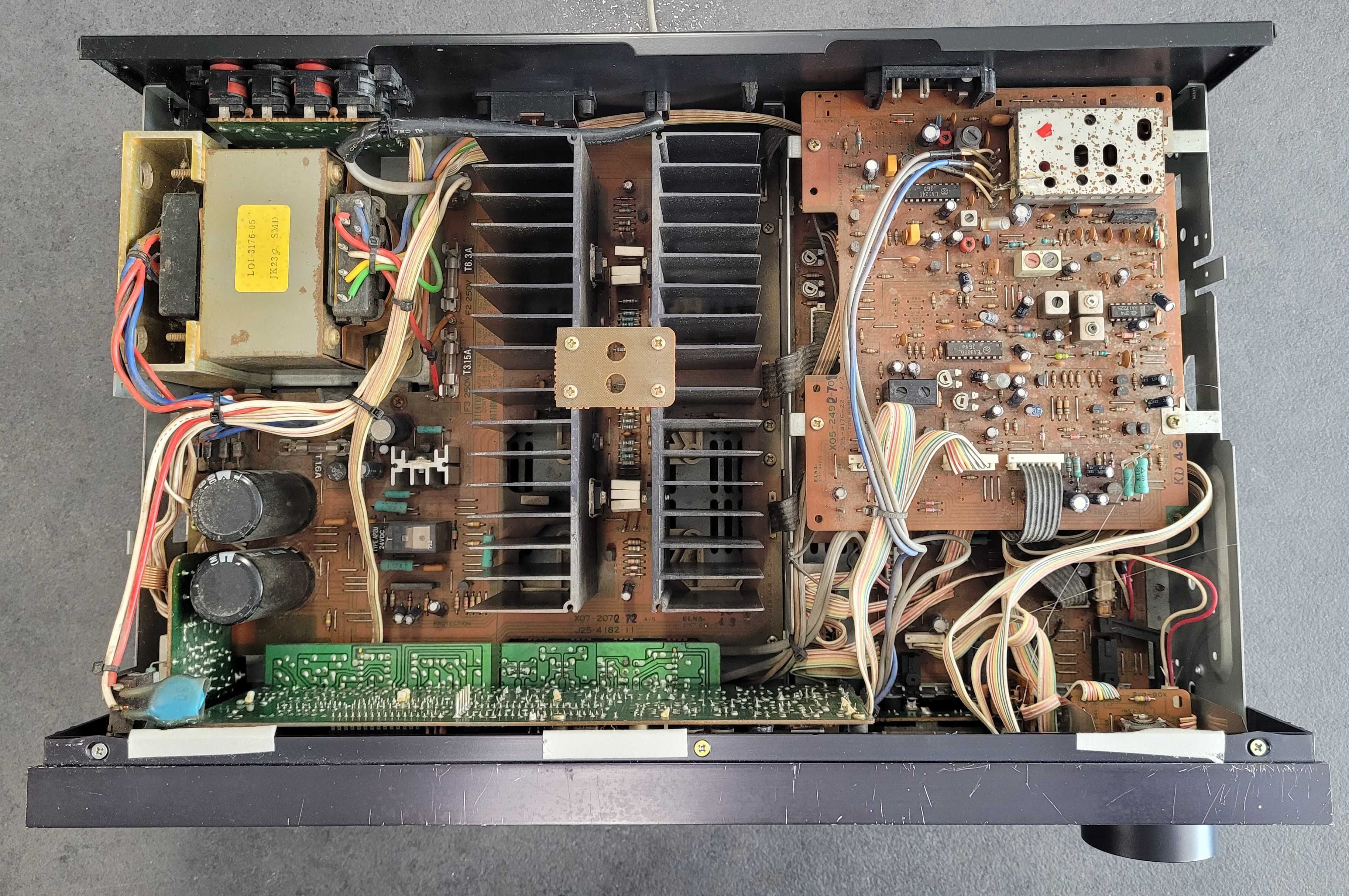 Amplituner KENWOOD KR-950B lekko uszkodzony