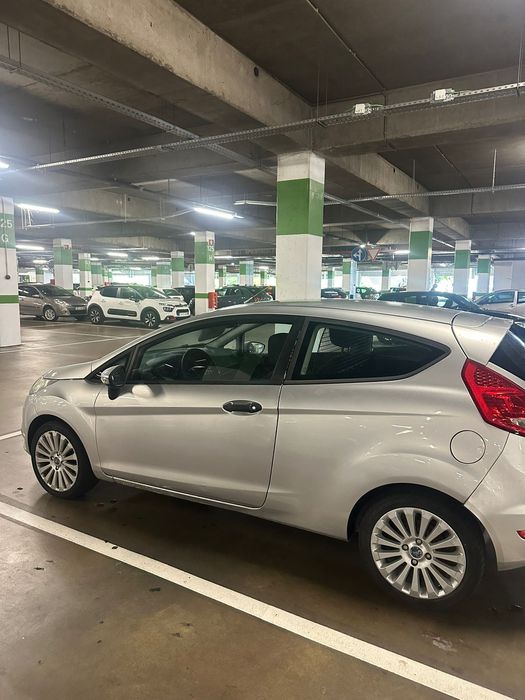 Ford fiesta comercial 2010