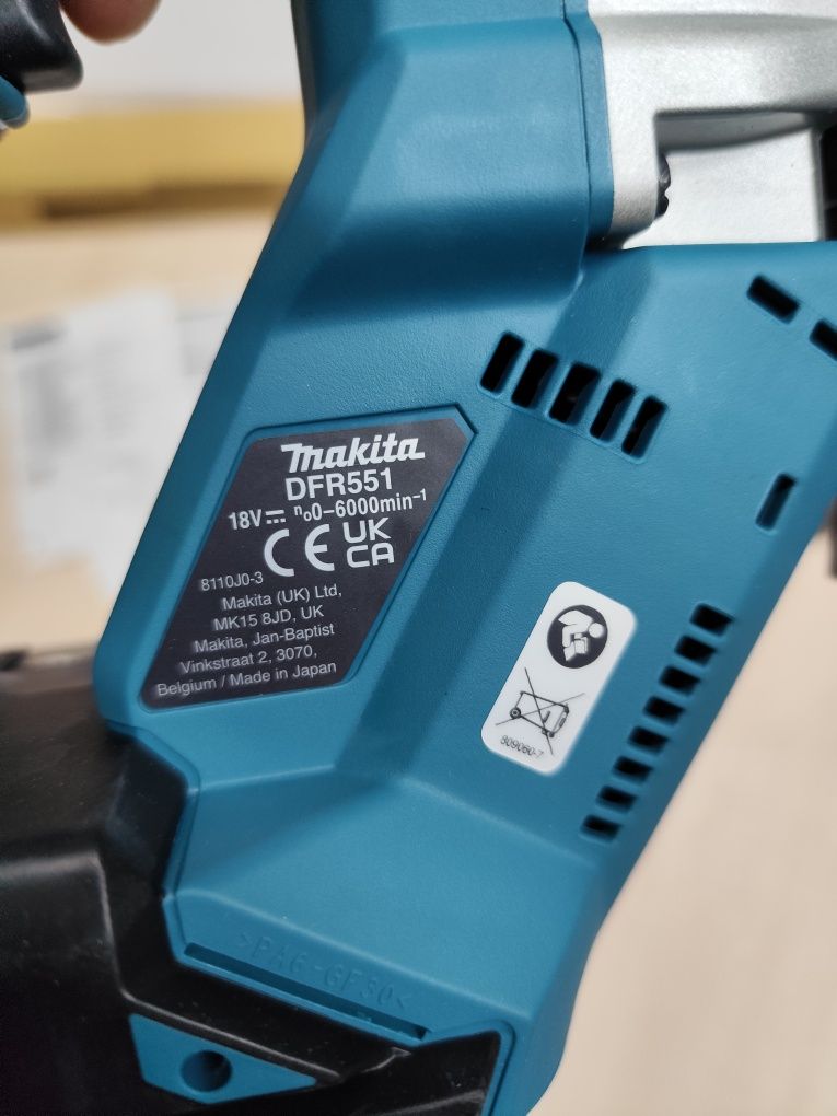 Makita DFR 551 безщітковий акумуляторний шуруповерт стрічковий Макіта