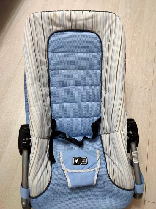 Дитяче крісло качалка