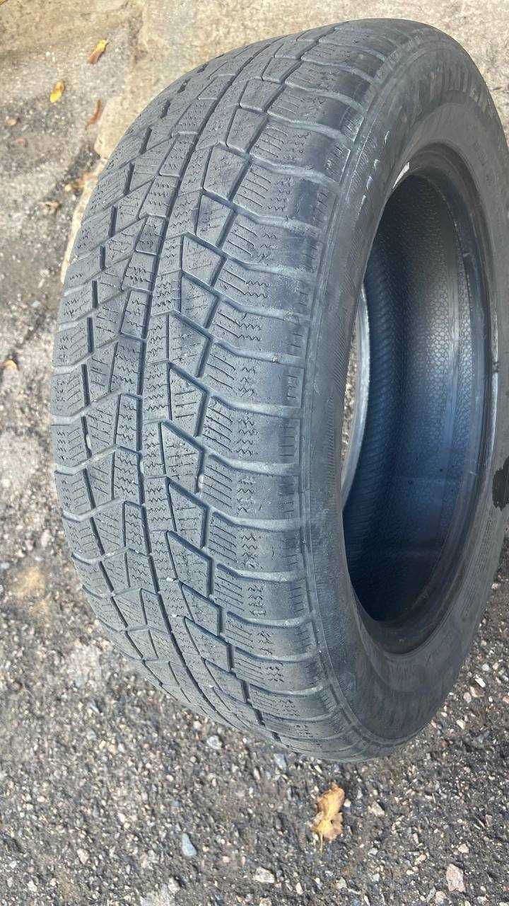 Гума всесезонна б/у Roadstone 205/55 R 16