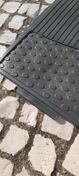 2 tapetes originais Toyota em borracha