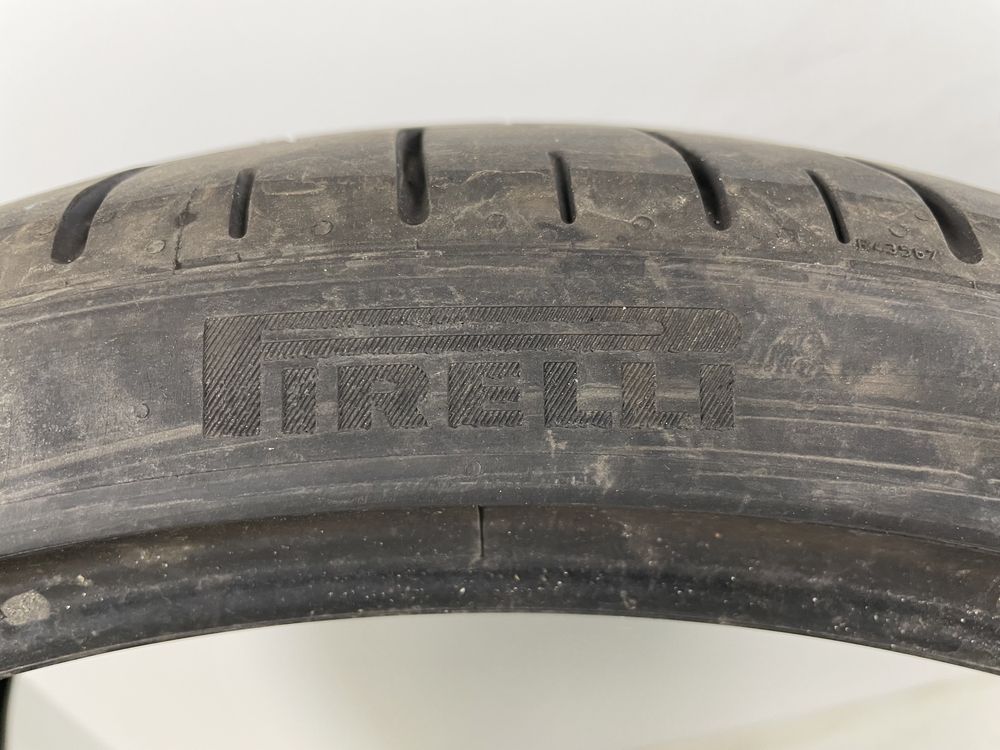 285/30R22 101V Pirelli P Zero PZ4 AO