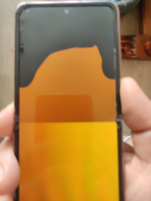 Samsung Galaxy z flip 5 g uszkodzony