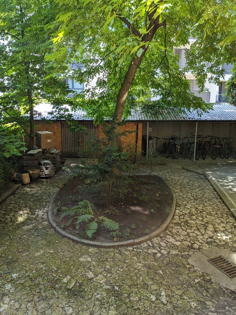 Lubelska Pl Inwalidow  mini kawalerka od1.08 dla 1os 2300 BEZ PROWIZJI