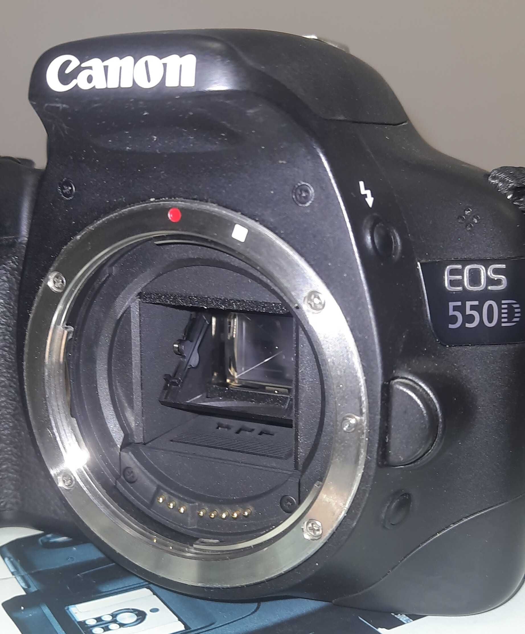 Камплект Canon 550D + Об'єктив Canon EF-S 18-200mm+Рюкзак