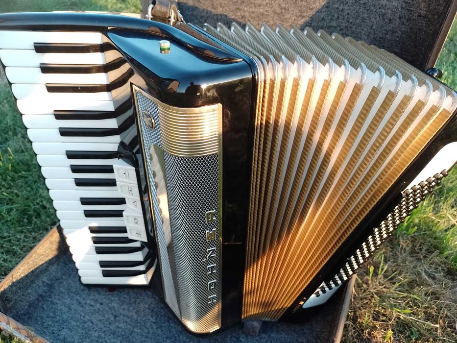 Akordeon Hohner Lucia III 96 basów oryginał