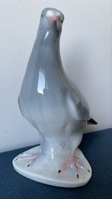 Figurka Porcelanowa Gołąb PRL , Antyki