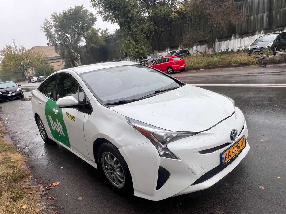 Водії у таксі Найкращі умови Паливо за рахунок компанії*