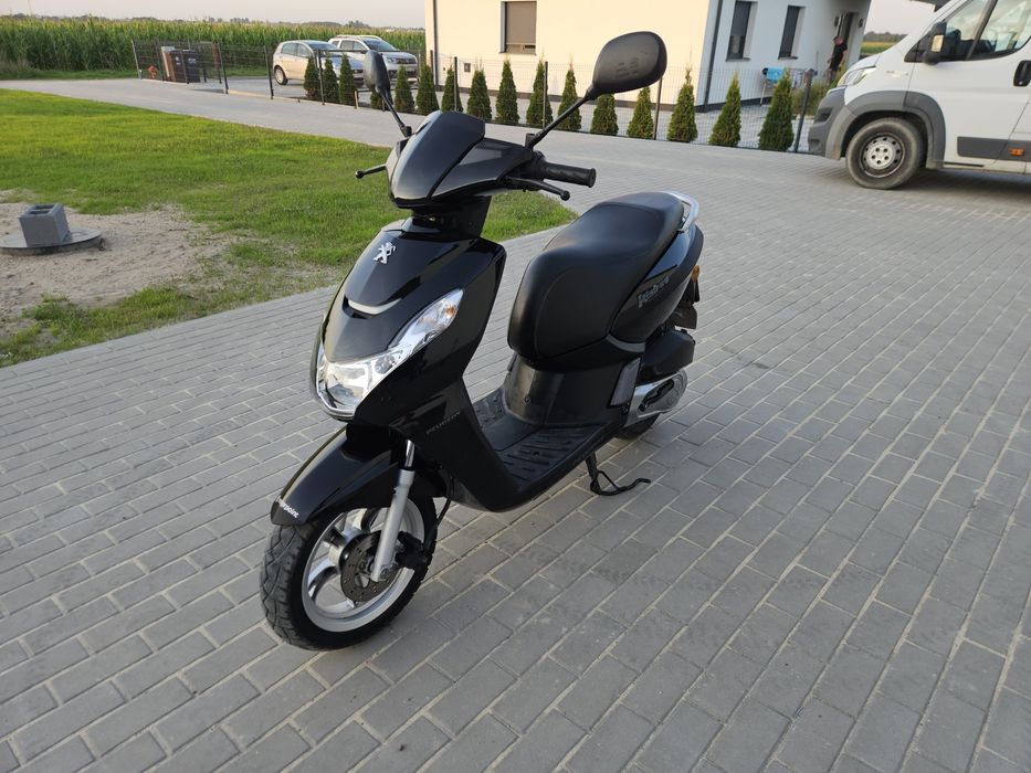 Motorower Peugeot Kisbee 2T, 2019 rok, Transport pod dom, FILM 4k