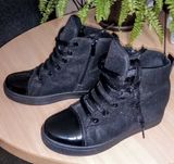 Buty wiosenno-jesienne na koturnie rozm 38