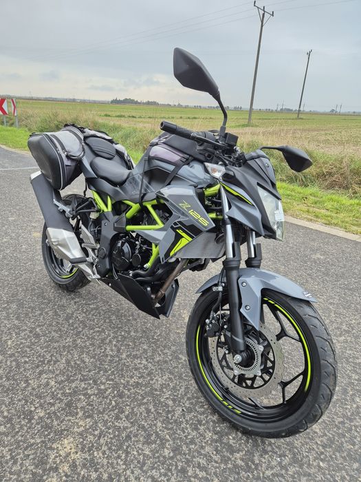 Kawasaki z125 23r mt yzf duke