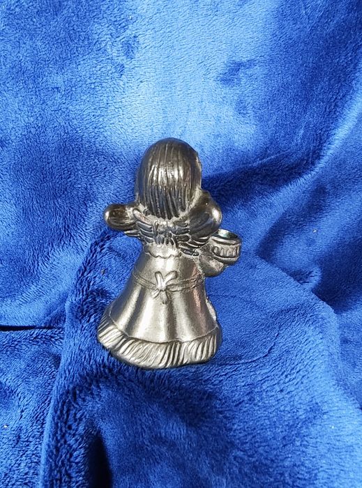 Aniołek mosiądz figurka