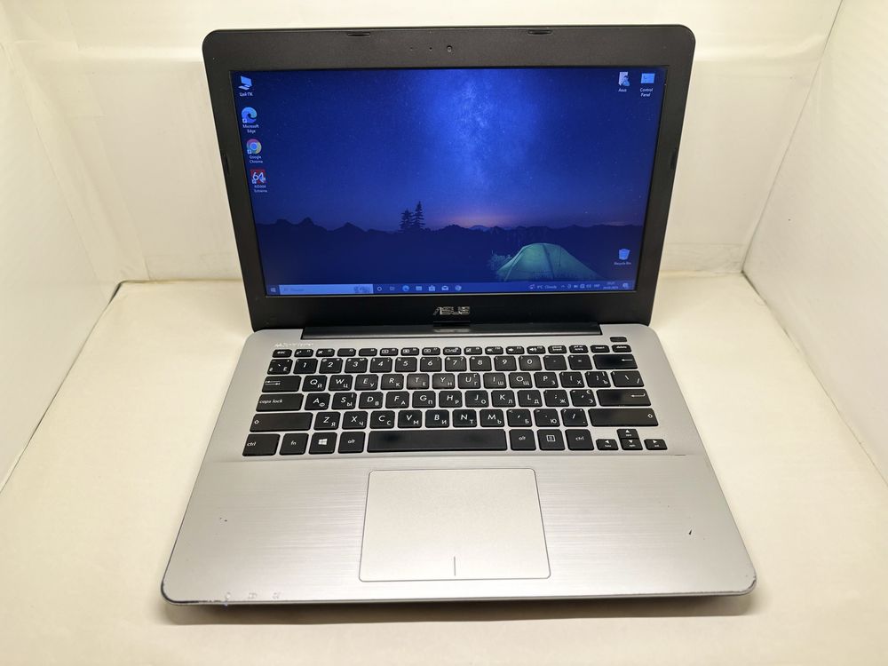 Ноутбук Asus X302U i3-6006U