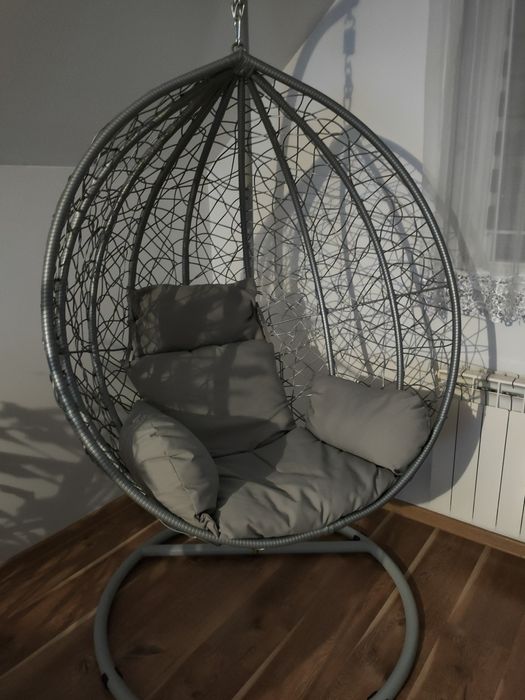 Fotel wiszący kokon