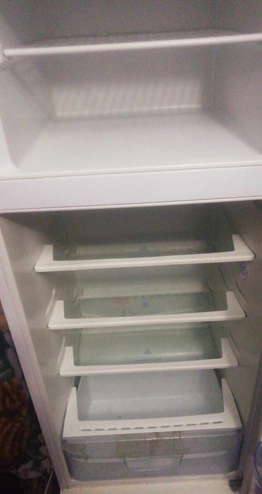 Продам холодильник суха заморозка