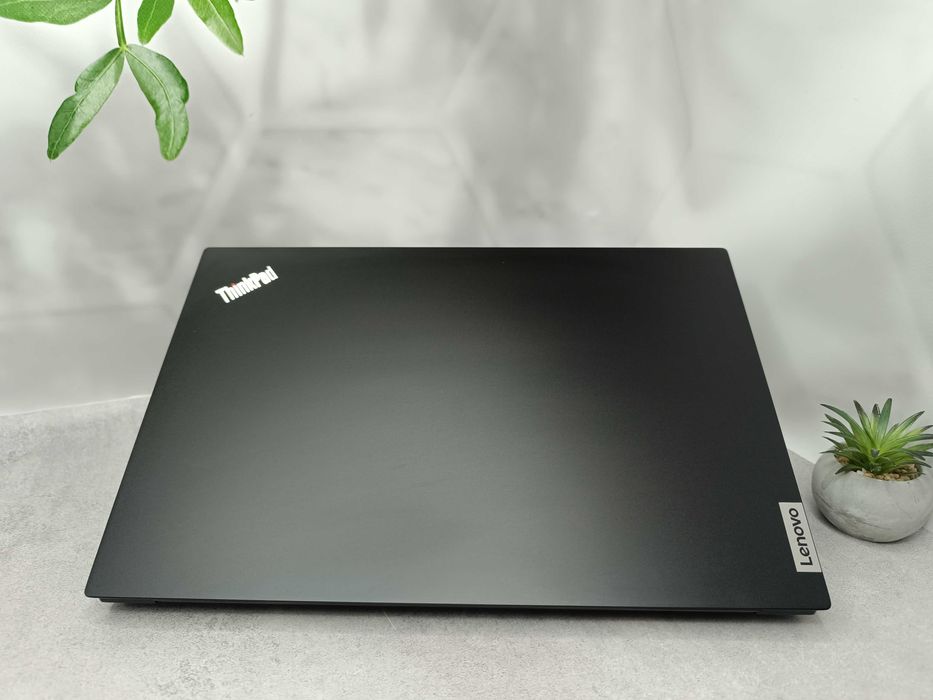 Ноутбук Lenovo ThinkPad E15 Gen 2/i5-11135G7/8/256/15.6"/Full HD IPS
