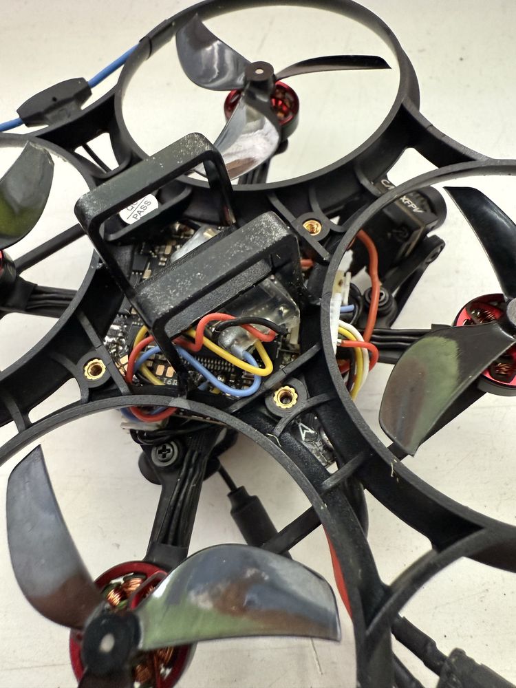 Dron fpv Pavo Pico TBS crossfire Walksnail HD mini 1s 3x aku 2S