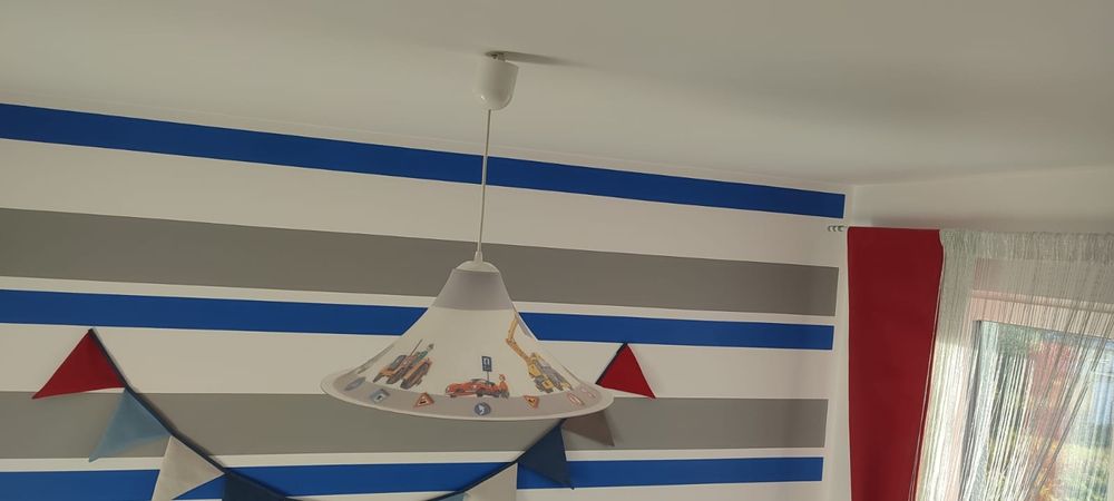 Lampa do pokoju dzieciecego.