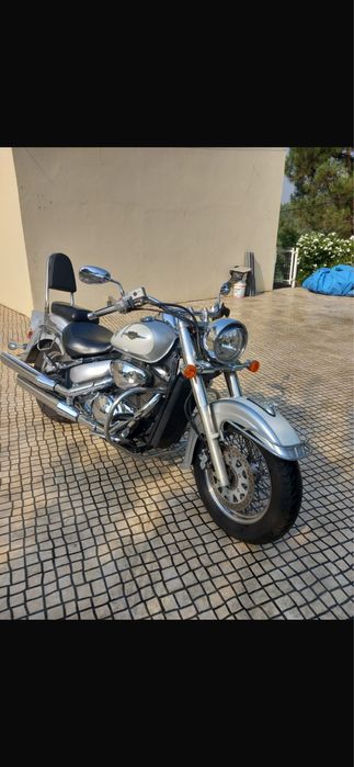 Suzuki intruder 800
