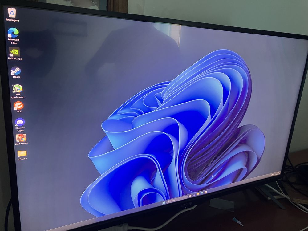 Monitor Adrus gigabyte 43" FV43U 114hz