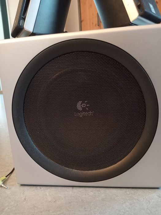 Легендарна  акустика Logitech Z-2300 і 200W