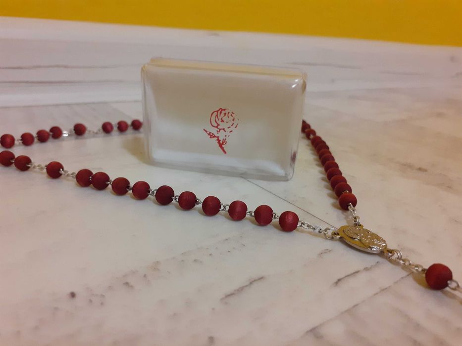 Różaniec z drzewa różanego 100% ok, komplet, opakowanie