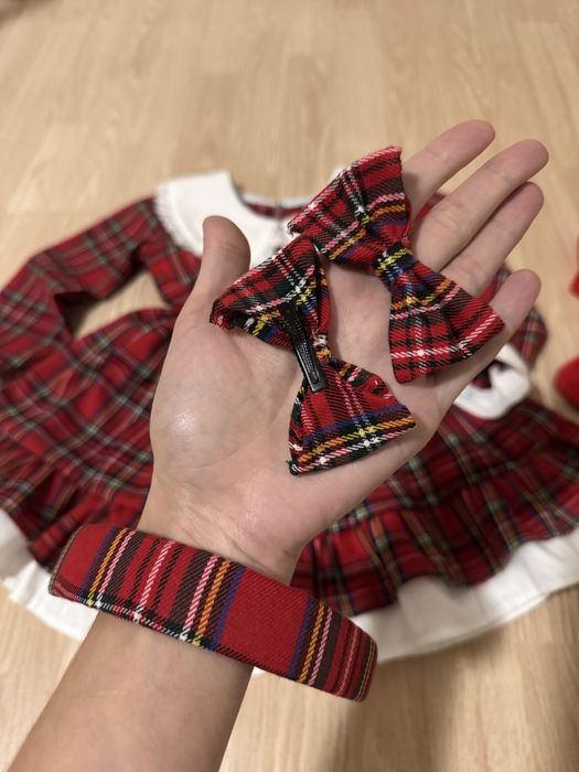 Неймовірна дитяча сукня з коміром, новорічна сукня, сукня в клітинку