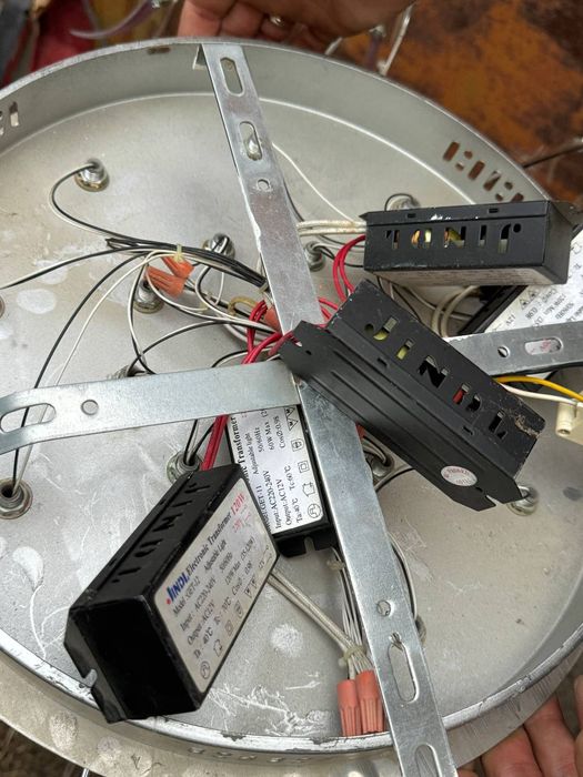 Люстра ЛЭД лампы, хромированная