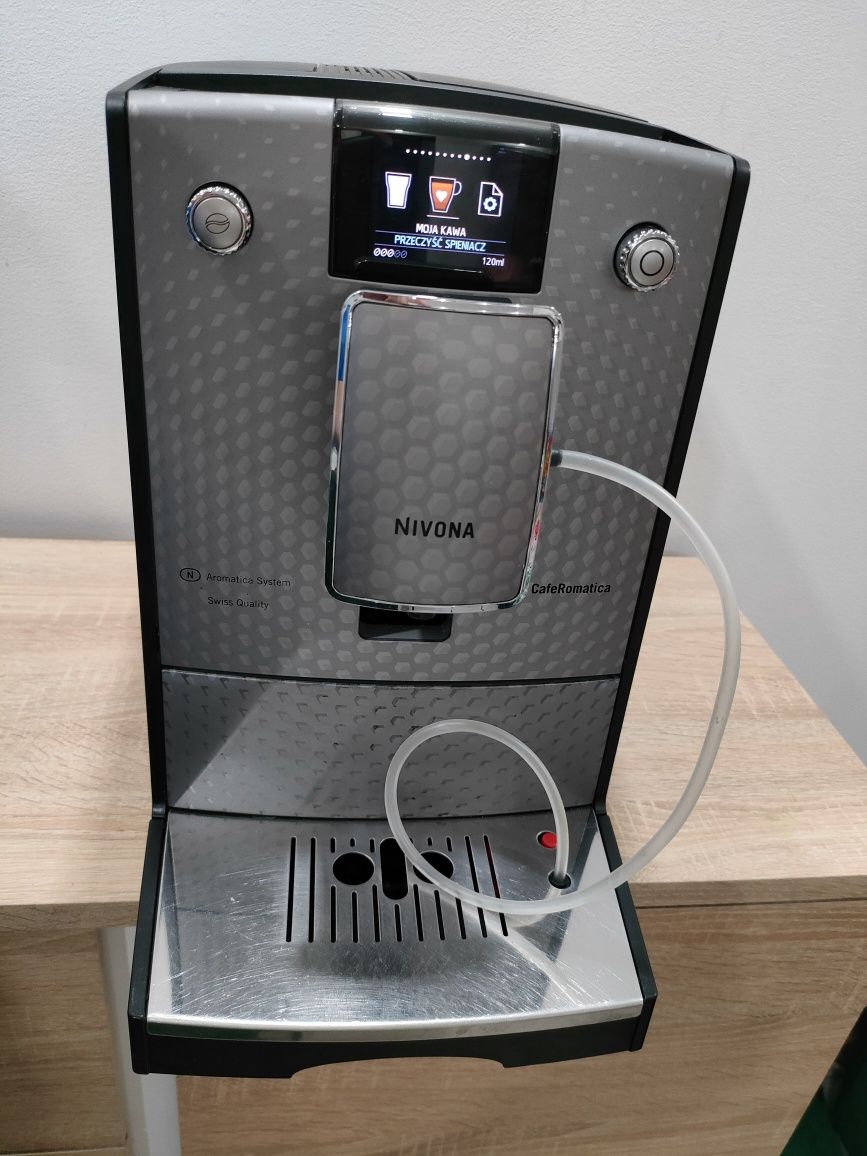 Ekspres ciśnieniowy Nivona NICR 768 z bluetooth bluetooth