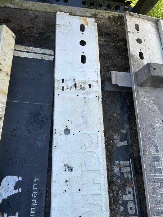 Zderzaki do naczepy schmitz,blacha lampy